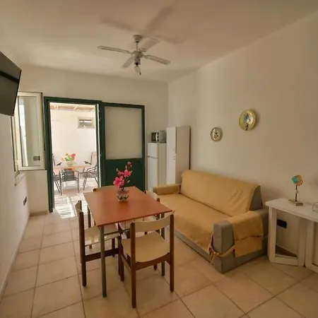 A Casa Di Gianni E Isa * San Cassiano (Lecce)